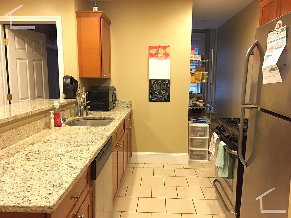 2nd image of 317 Saint Paul St APT B2