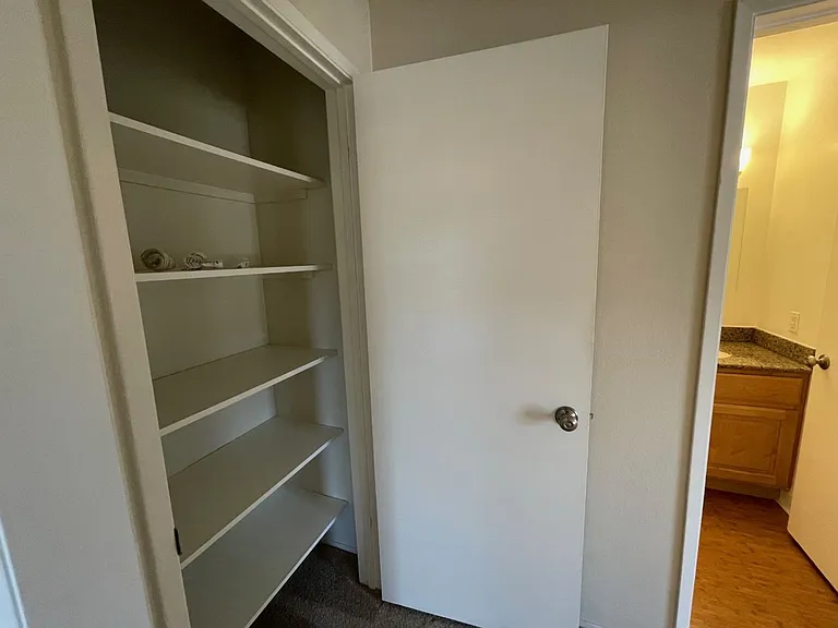 5 Commodore Dr #412 — Photo 9