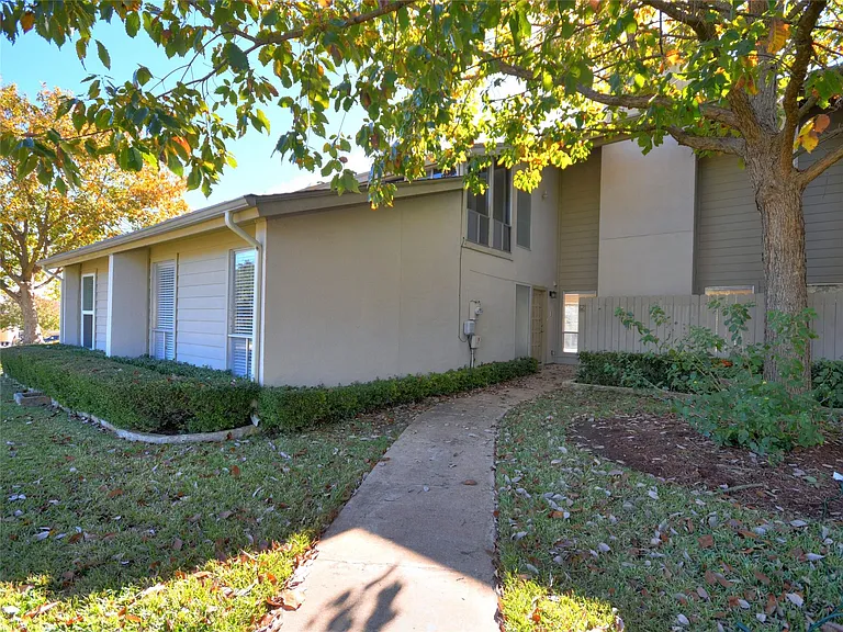 100 Lido Cir #G2 — Photo 3