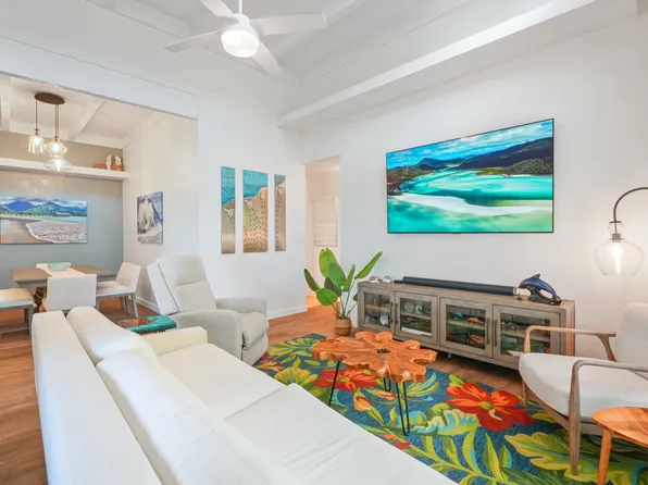 3880 Wyllie Rd APT 11A, Princeville, HI 96722