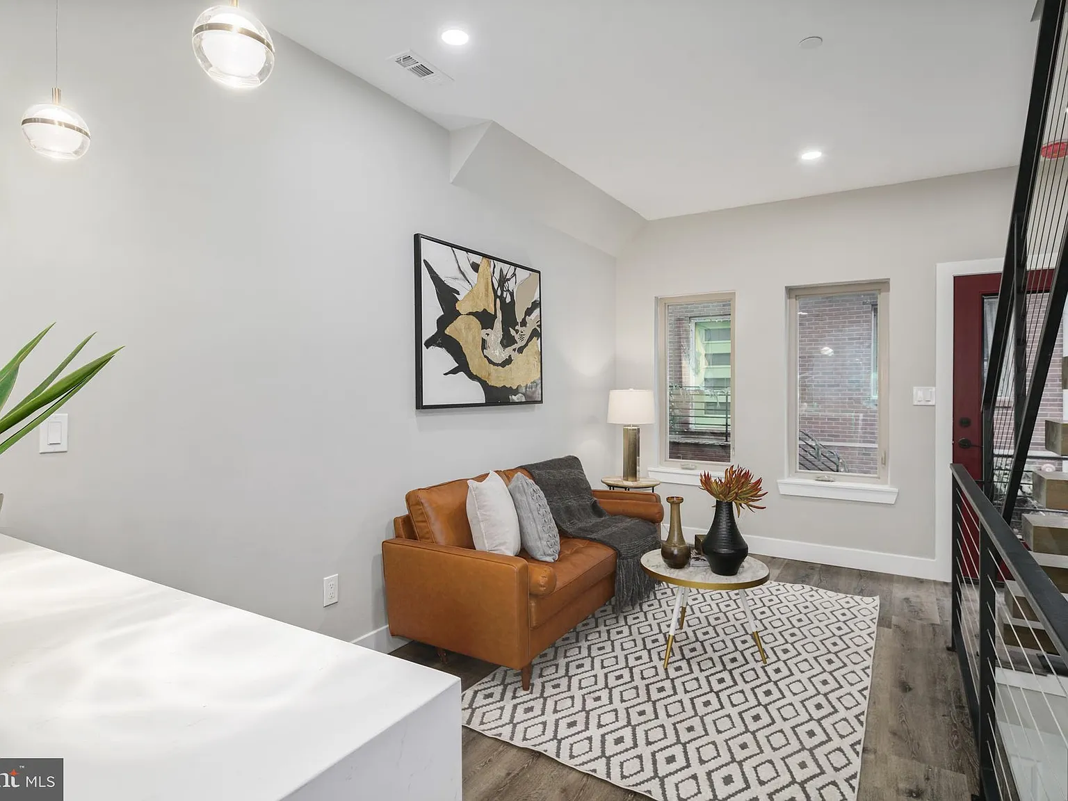 2 bed, 2.5 bath, 1170 sqft, $3,000 — Photo 2
