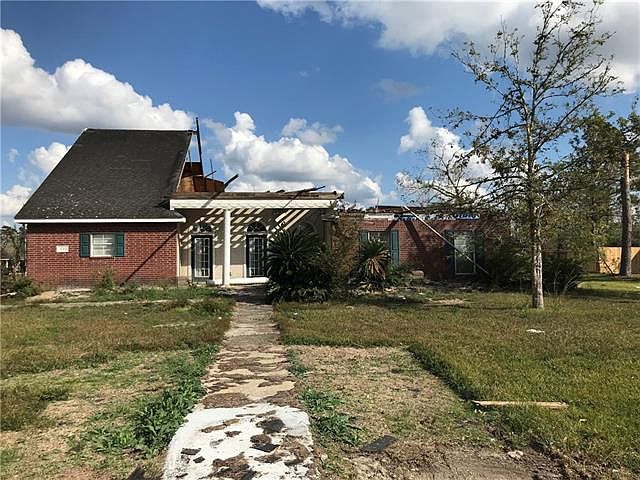 2nd image of 1122 Emerald Cut Ln