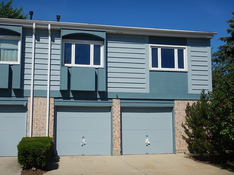 1st image of 219 Lakeshore Ln