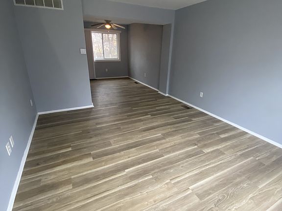 4th image of 38436 Meadowdale St #38436