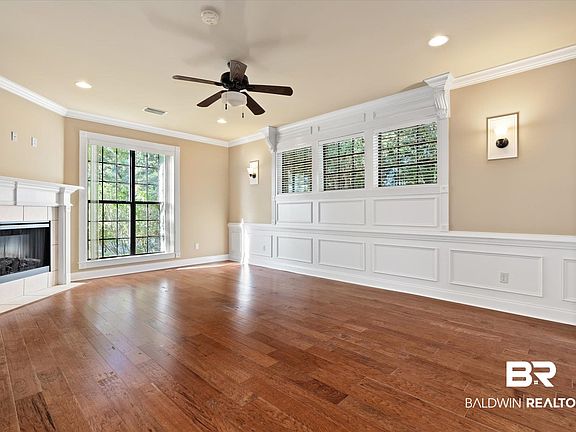 4th image of 6068 Sussex Dr
