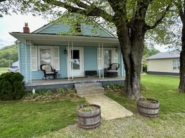324 Lucas St, Piketon, OH 45661