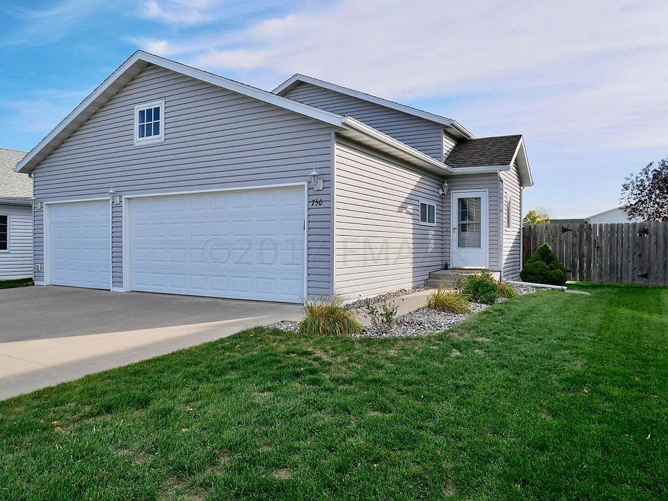 1st image of 750 Homestead Ct