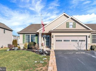 5116 Oak Leaf Dr, Mount Joy, PA 17552