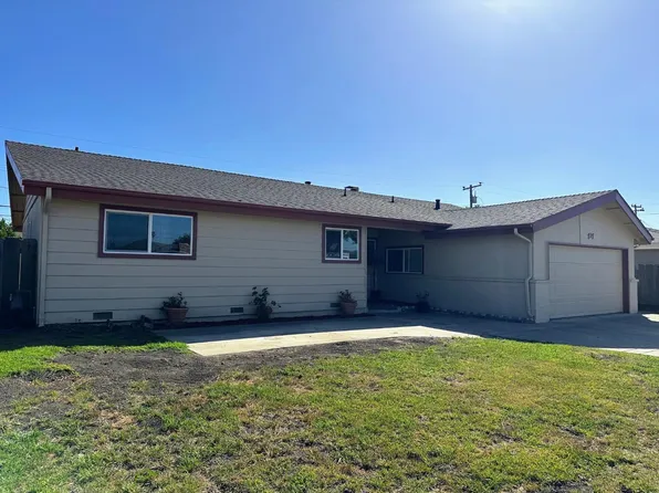 737 Saint Ann Dr, Salinas, CA 93901