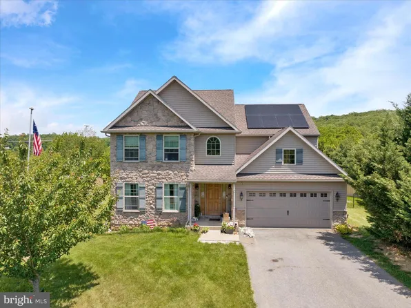 72 Cider Mill Rd, Mertztown, PA 19539
