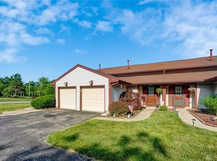 28 Highpoint Dr, Miamisburg, OH 45342