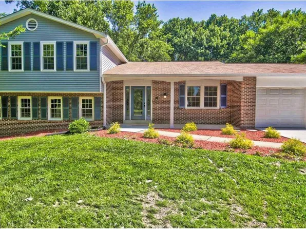 2722 Sun Valley Dr, Waldorf, MD 20603
