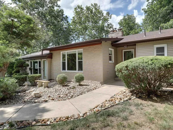 2305 S 24th St, Quincy, IL 62305