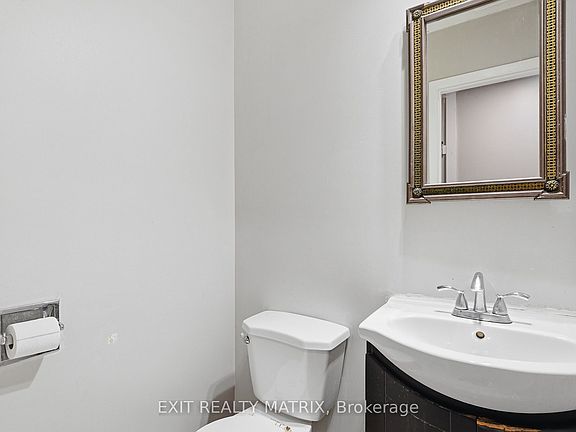 5th image of 1661 Heron Rd #3