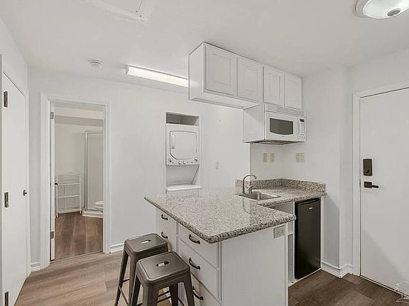 4th image of 2370 Hencye Dr #Id1239378p