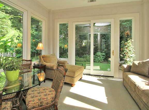 5th image of 33 Sussex Ln