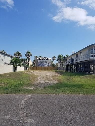 1st image of 126 E Retama St