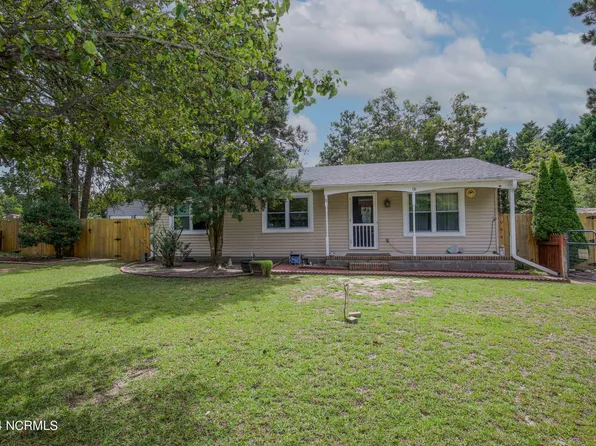 131 Robin Hood Lane, Aberdeen, NC 28315