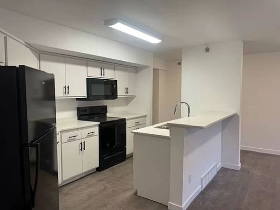 3rd image of 605 11th St S #59a0c2caa
