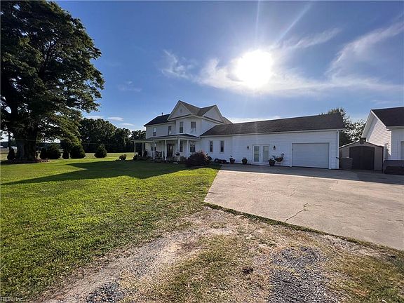 Large 3780 Sq. ft. Home with detached garage