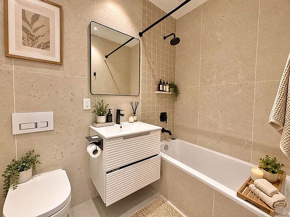 4th image of 143 N 9th St APT 2L