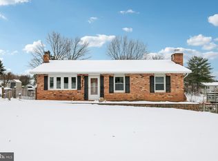 917 Century St, Hampstead, MD 21074