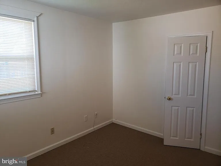 171 W Deen Ave — Photo 14