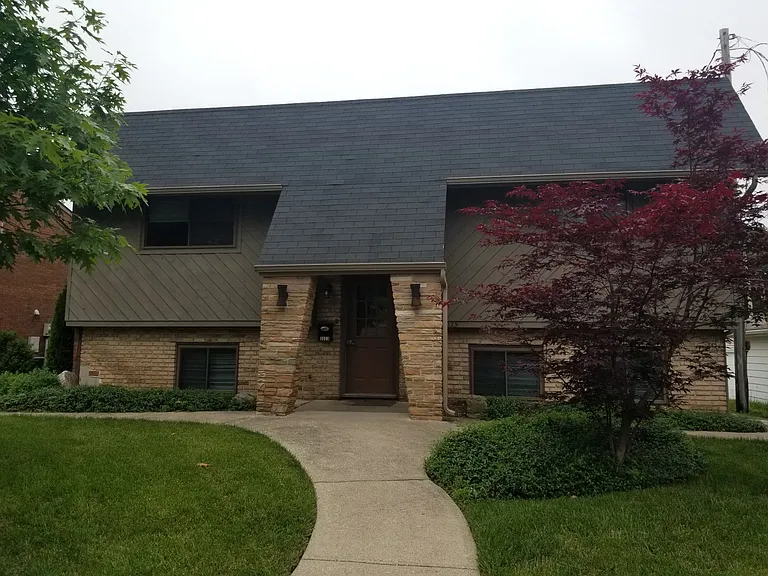 Hillside Apartments — Photo 6