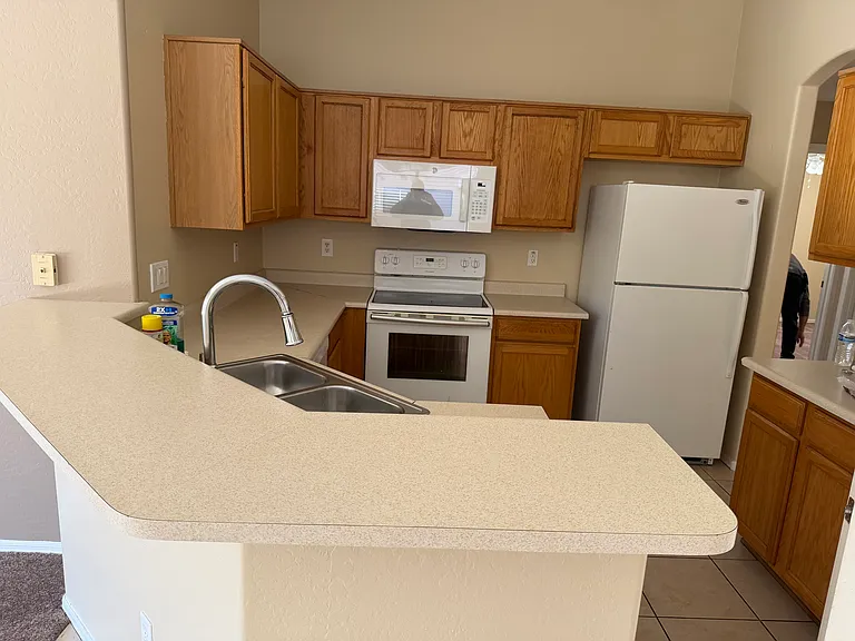 9914 W Atlantis Way — Photo 2