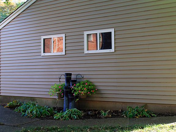 4th image of 3920 Berger Ave