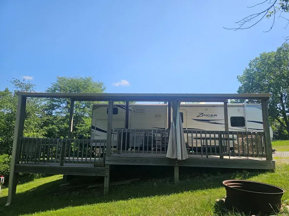 17308 Meadow Lark Ct, Unionville, MO 63565