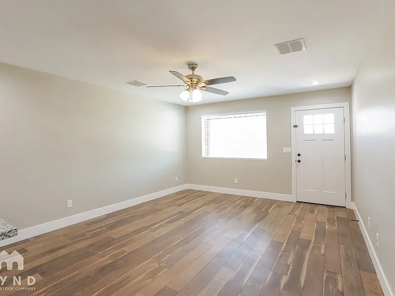 5108 S 23rd Ave — Photo 8