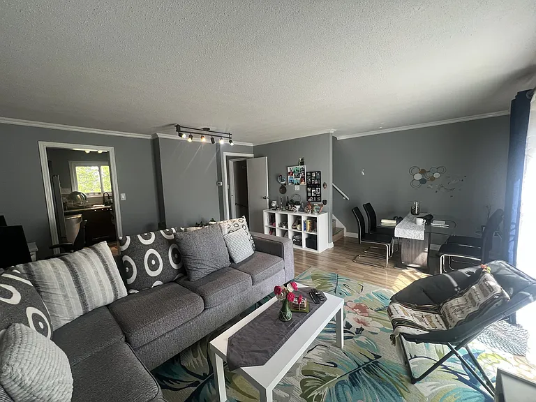417 Cadbury Ct #2 — Photo 9