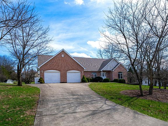 3rd image of 20338 Cedarview Ct