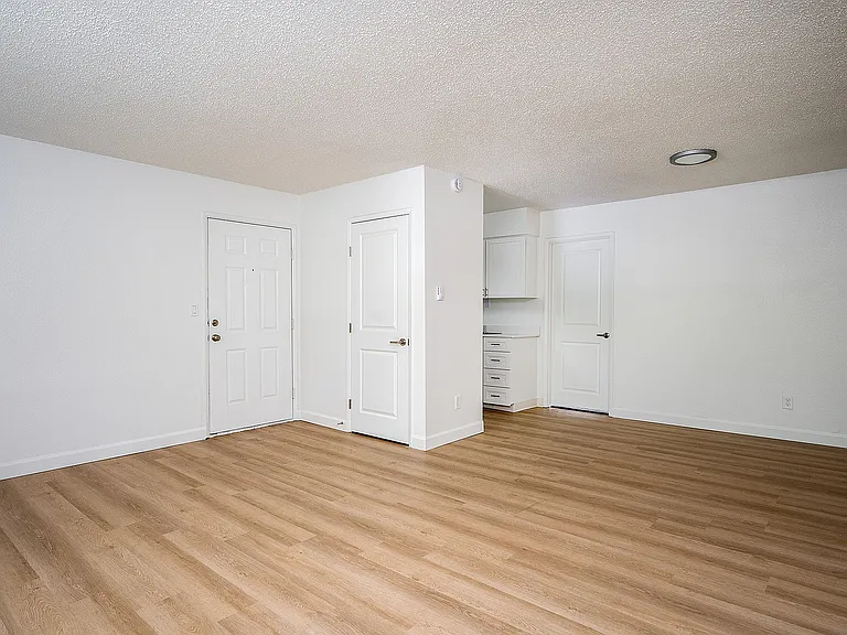 Forty9 Jamieson Apartments — Photo 19