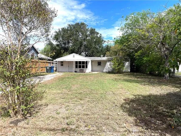 5406 Cain Dr, Corpus Christi, TX 78411