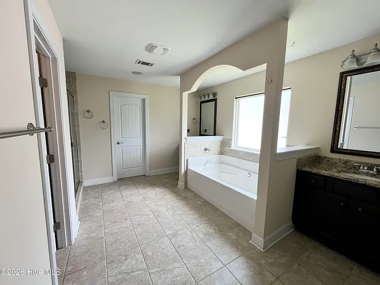 327 Clearwater Ln — Photo 28