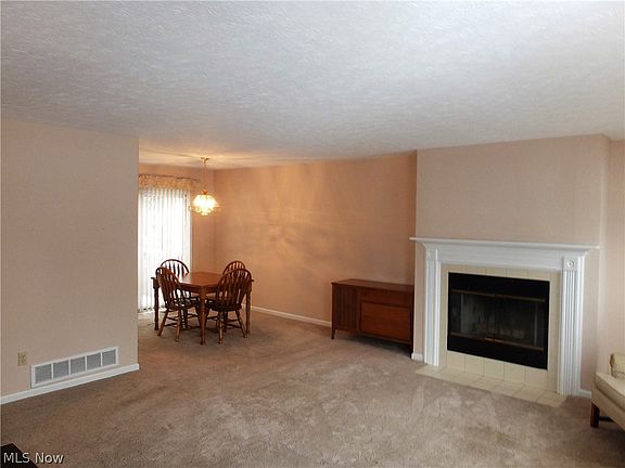 3rd image of 2839 Tinkers Ln