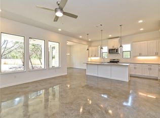 86 Persimmon Dr, Wimberley, TX 78676