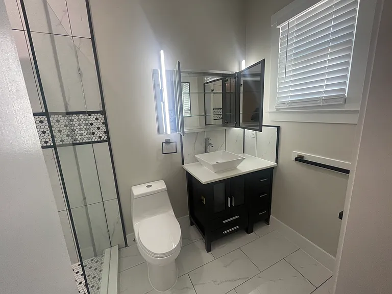 309 W Duffy St #A — Photo 23