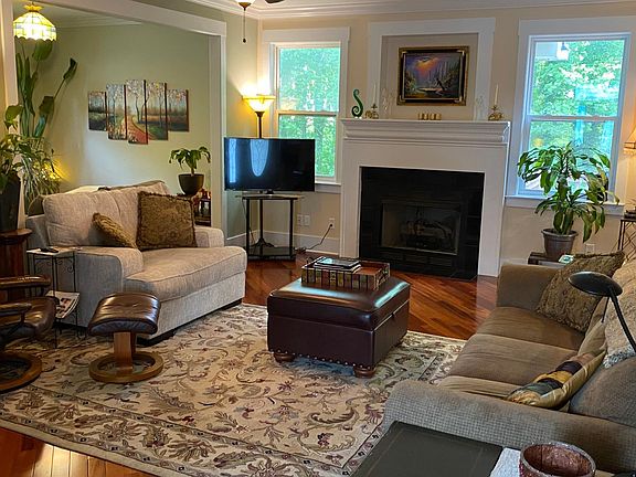 Living room with gas fireplace