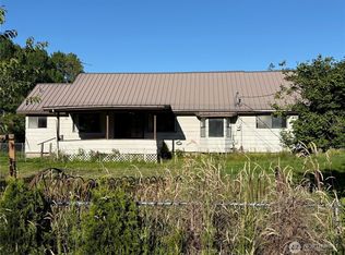 12935 Satterlee Rd, Anacortes, WA 98221