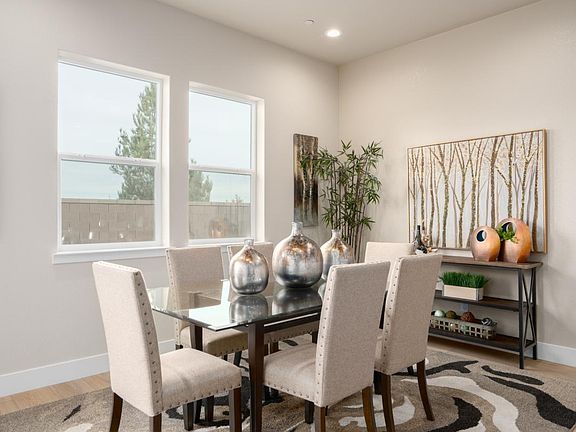 5th image of 4331 Pacific Wren Way