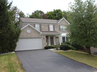 402 Pin Oak Ct, Coraopolis, PA 15108