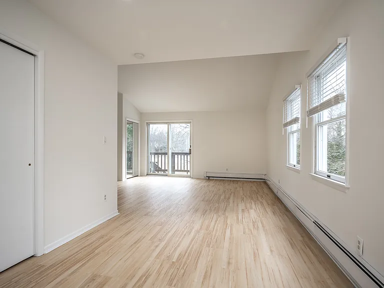 14 Deane Pl — Photo 26