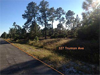 4th image of 327 Truman Ave