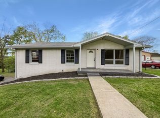 1142 Belvedere Dr, Gallatin, TN 37066