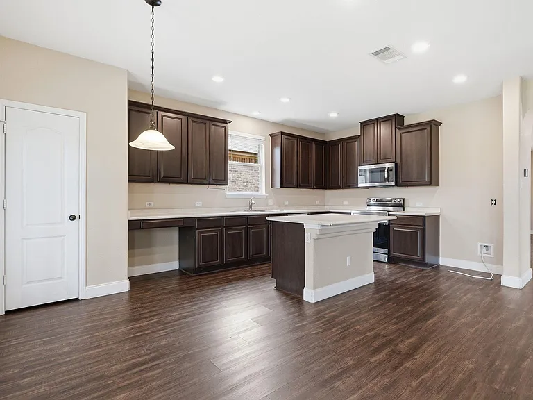 2950 E Old Settlers Blvd #29 — Photo 15
