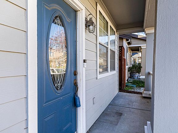 5th image of 933 Aussie Avenue