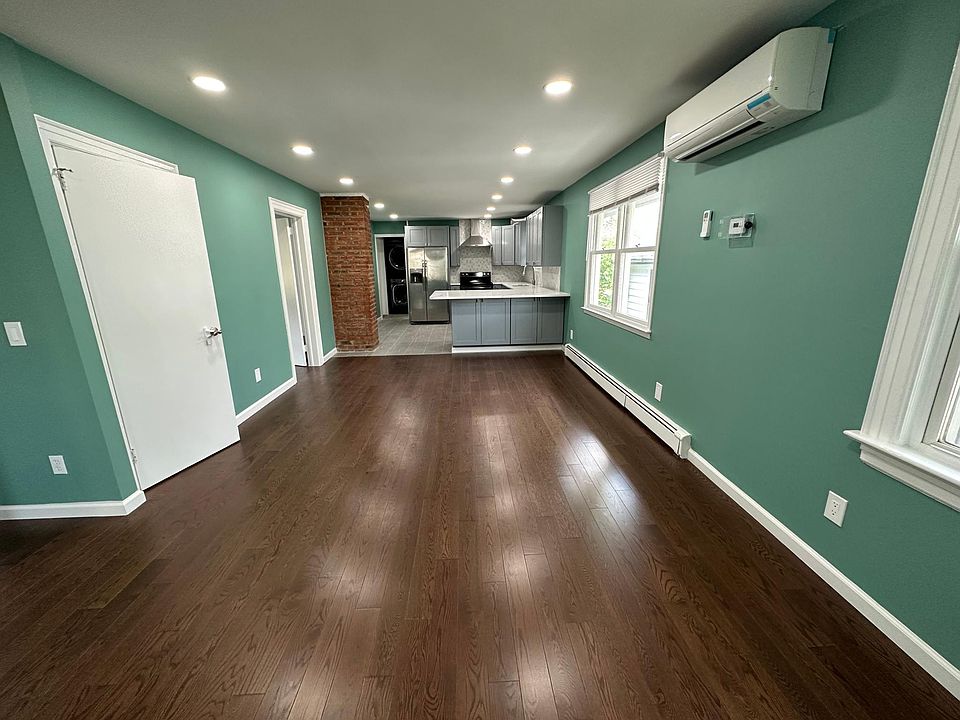 1st image of 14AV E 156th St Floor 2